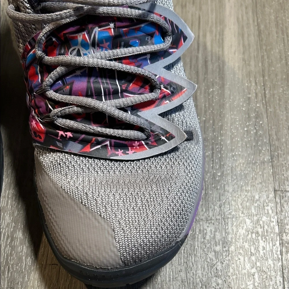 Nike Kids Gray Sneakers with Purple and Multicolor Highlights